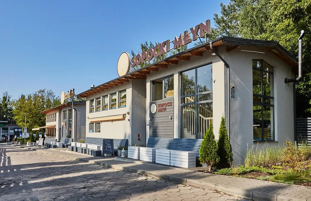 Metropolis Domki-1